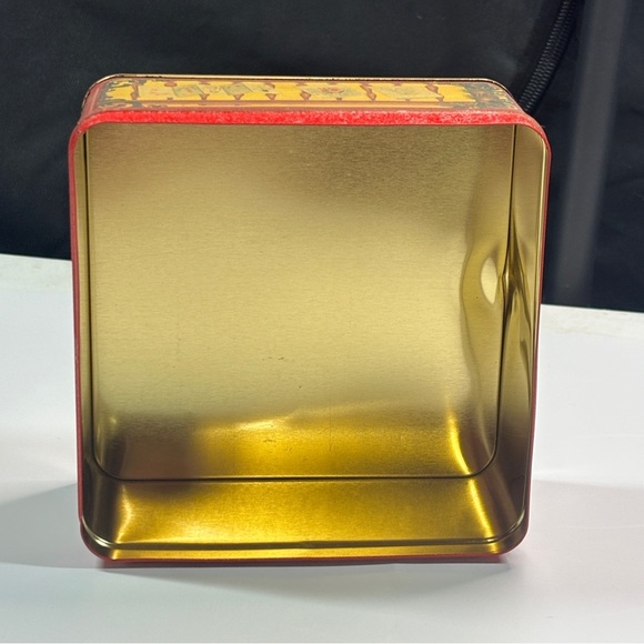 Crayola Crayon Christmas Collectible Holiday Tin Kids Vintage 1992 Empty - Picture 7 of 11